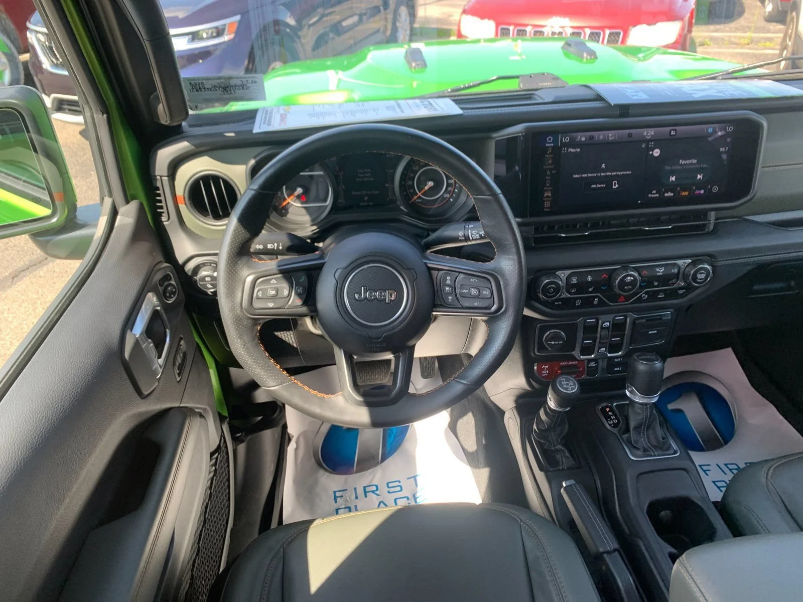 Used 2025 Green Jeep Mojave X image 16