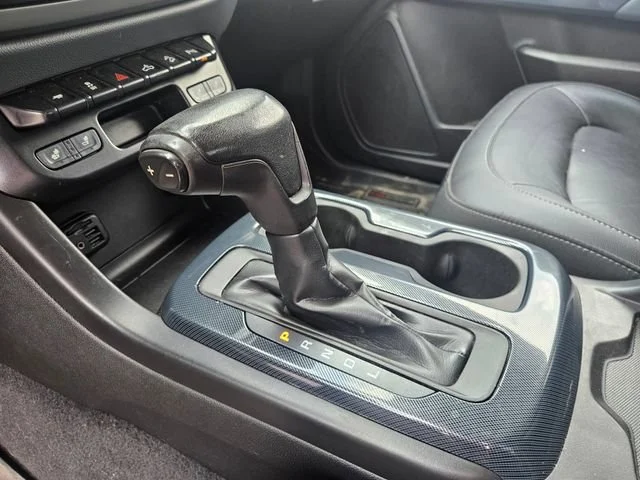Used 2019 SUMMIT WHITE Chevrolet 4WD Z71 image 24