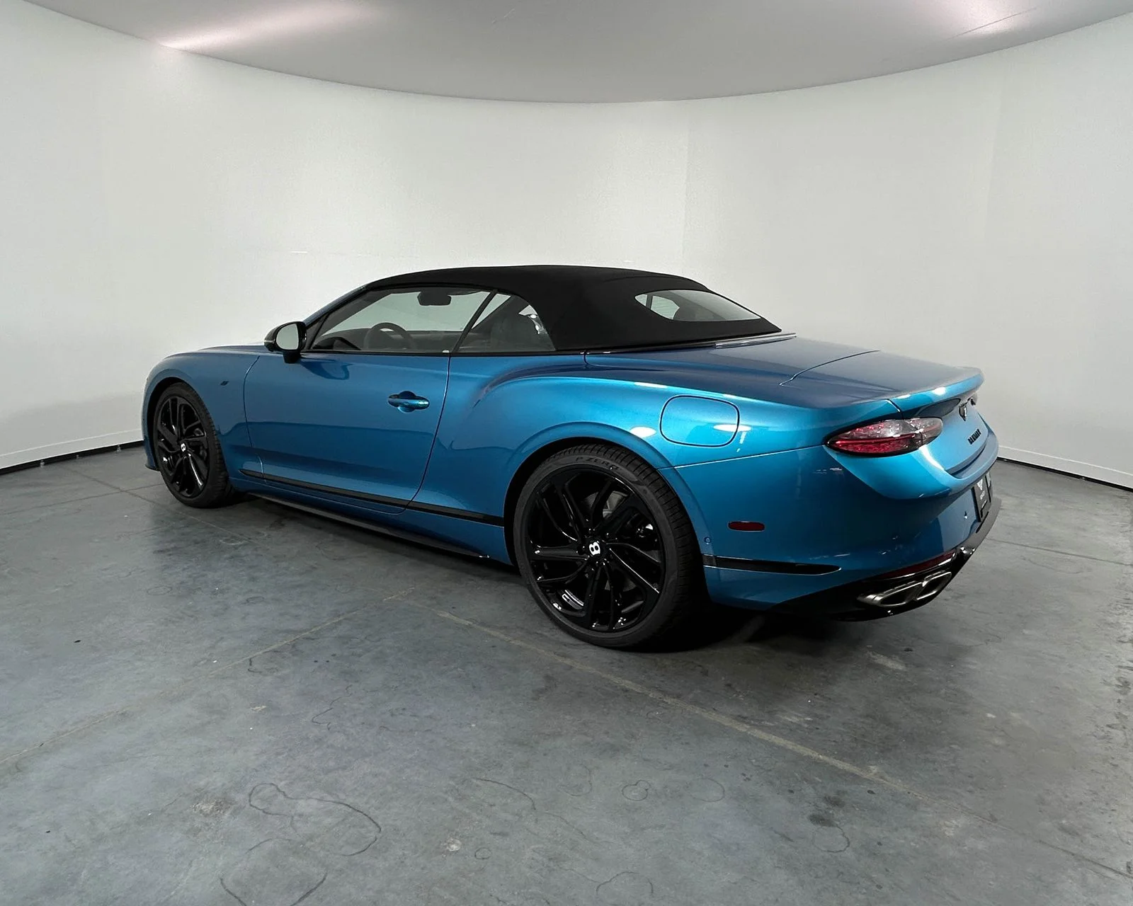 New 2026  Bentley V8 S image 40