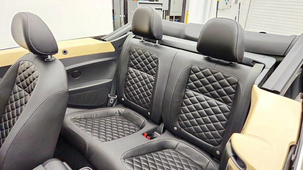 Used 2019 Deep Black Pearl Metallic/Black Roof Volkswagen SE Automatic image 22