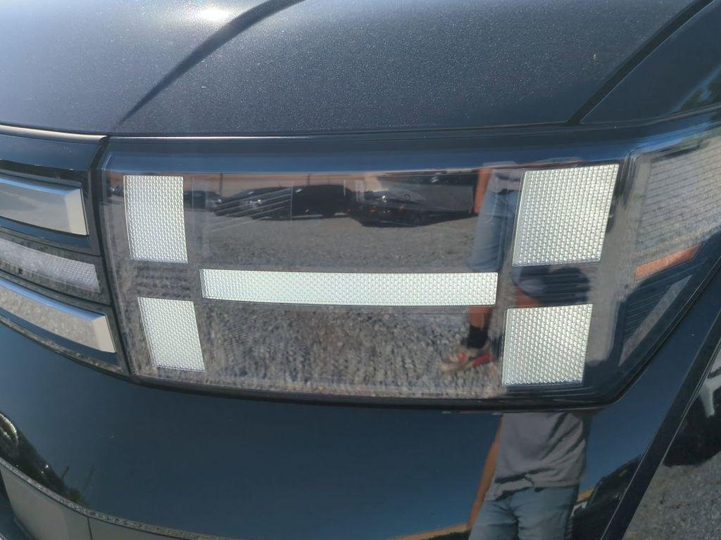 New 2026 Black Hyundai SEL image 10