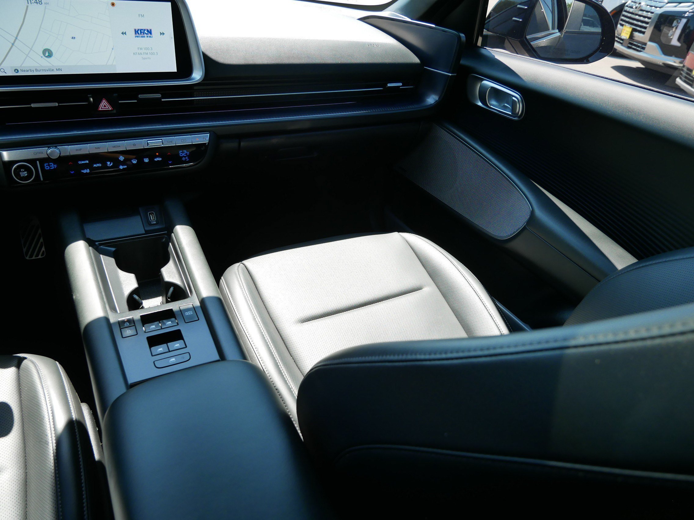 Certified Used 2023 Onyx Black Hyundai Limited image 11