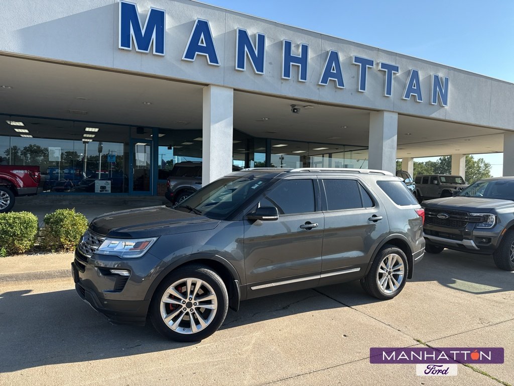 Used 2018 Magnetic Metallic Ford XLT image 1