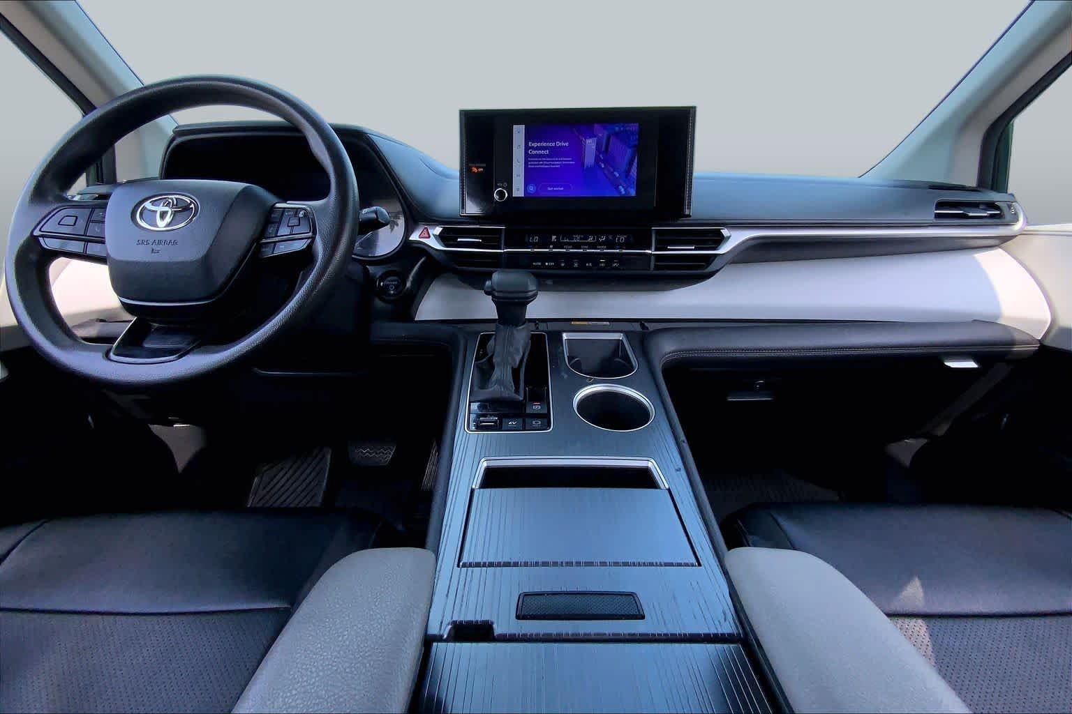 Used 2025 Cypress Toyota LE image 15