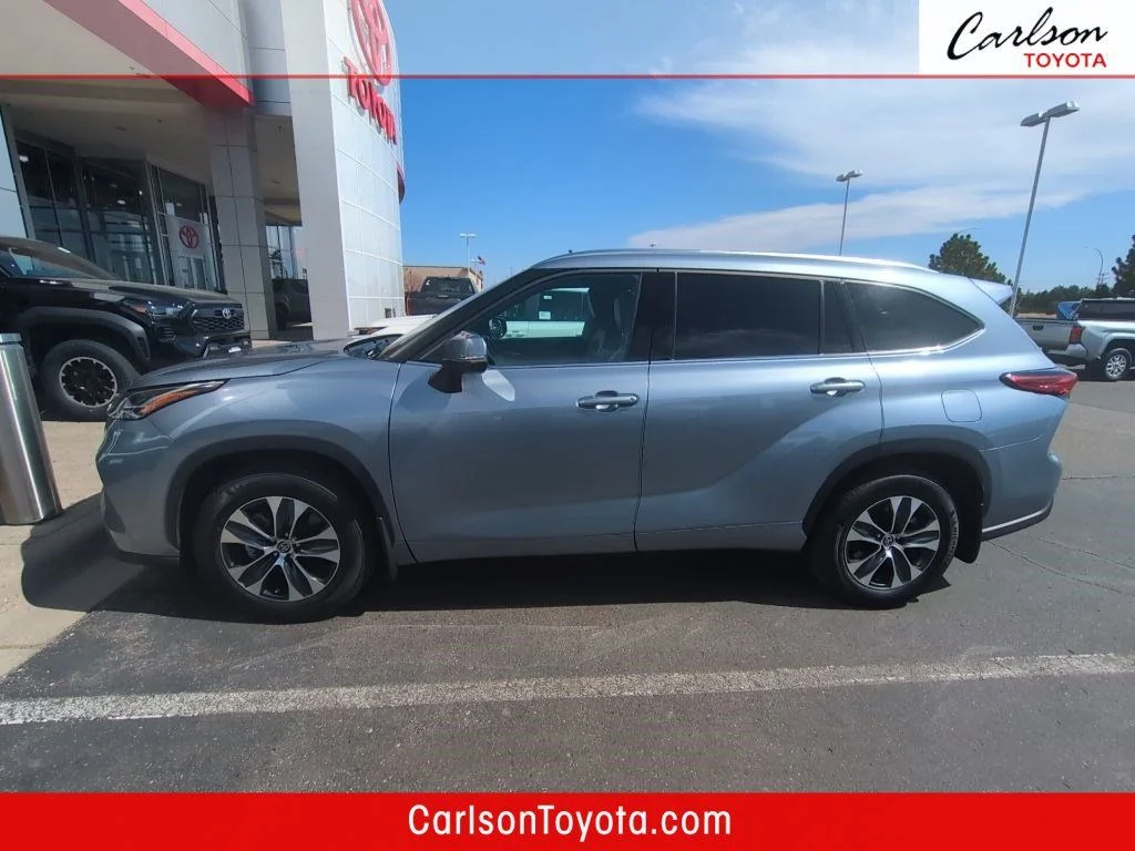 2021 Toyota Highlander XLE 4x4 V6's photo