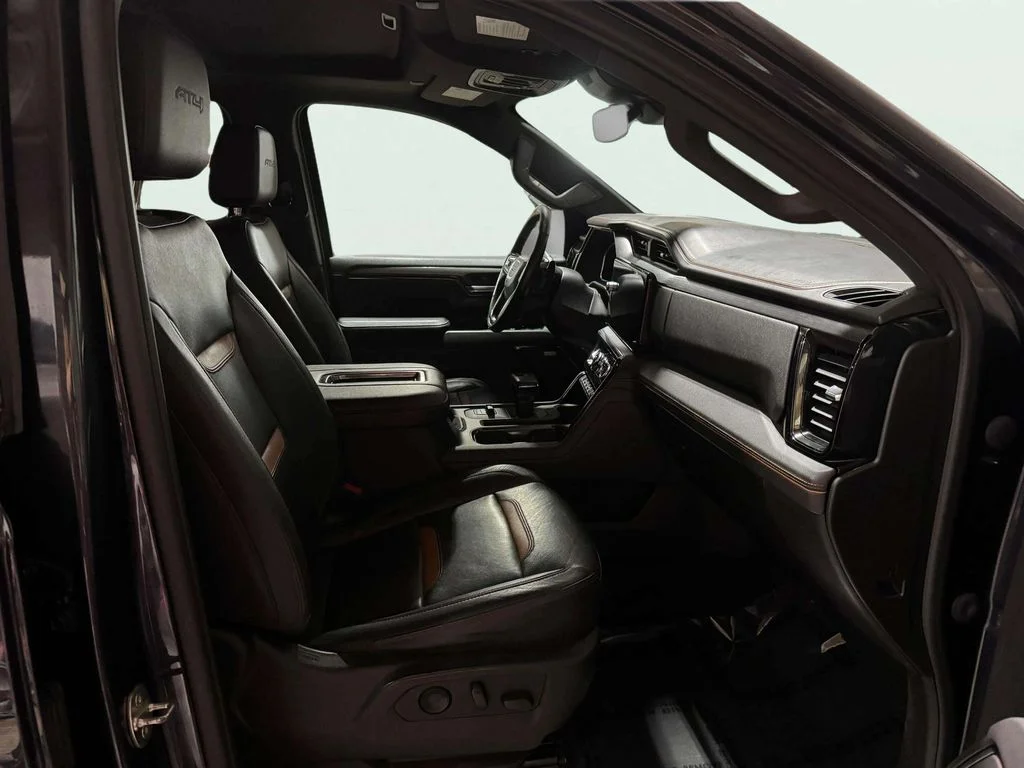 Used 2022 Silver GMC AT4 image 29