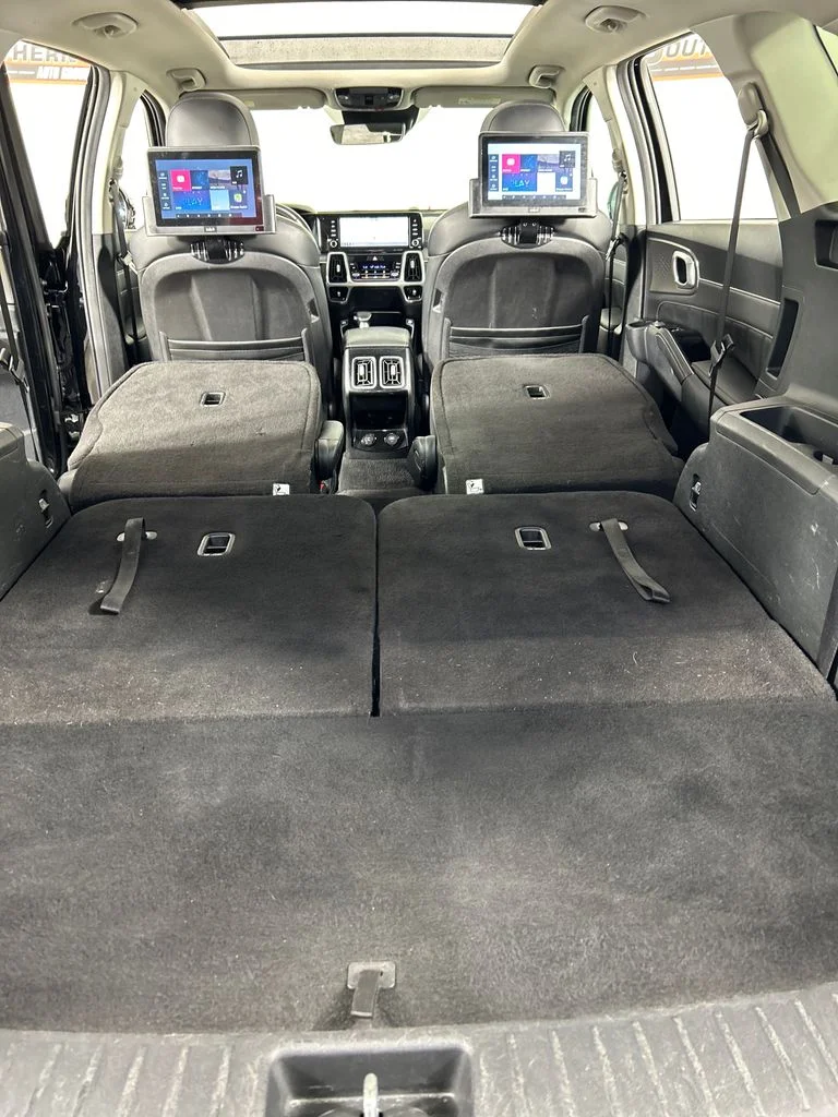 Used 2023 Black Kia SX image 23