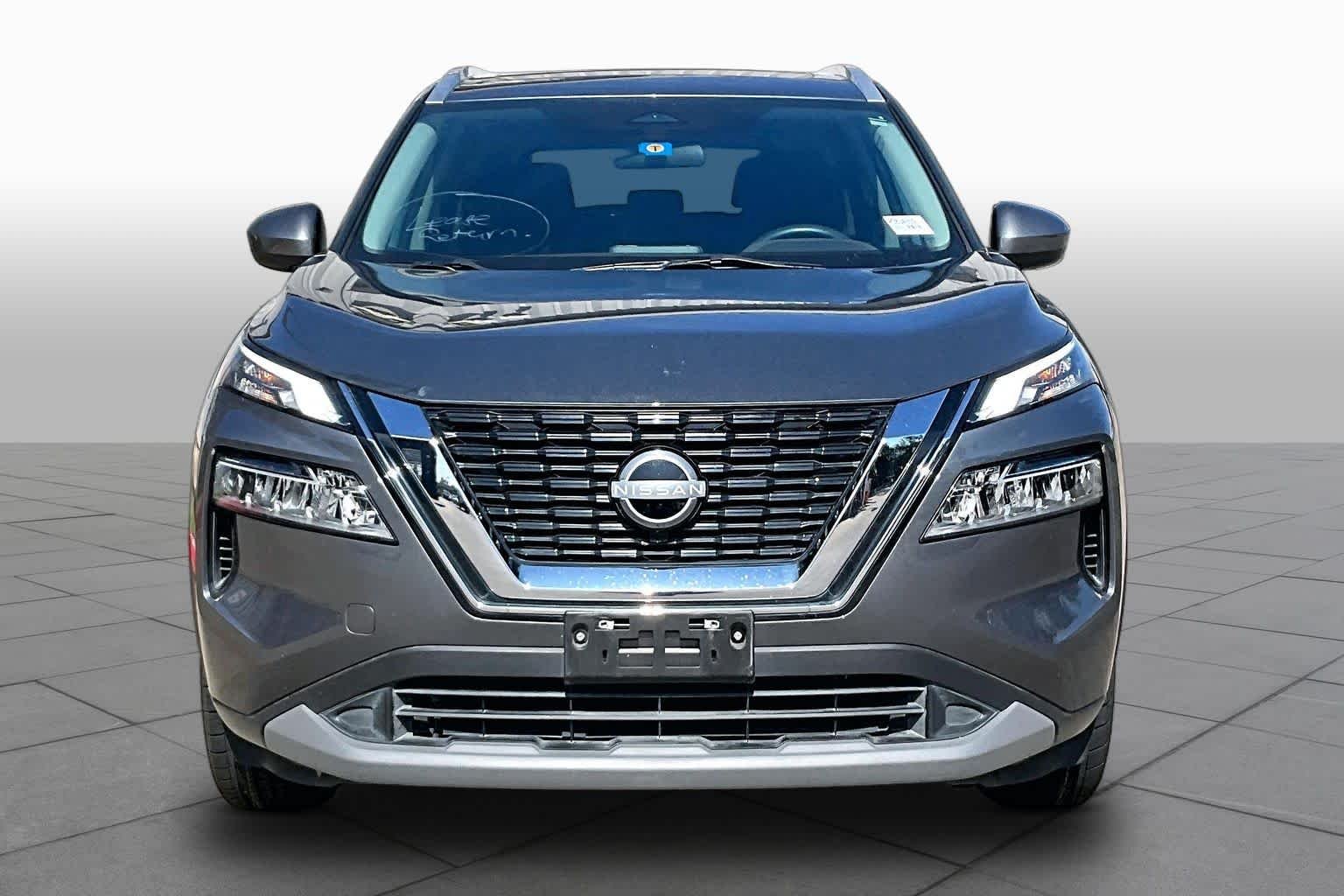 Used 2023 Gun Metallic Nissan SV image 4