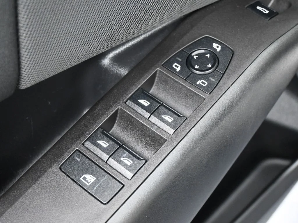 2025 BMW X3 30 - Photo 14
