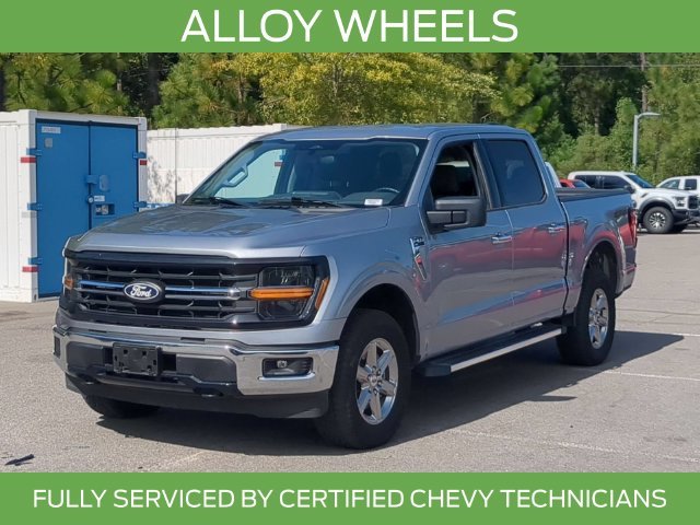 Used 2025 Silver Ford XLT image 10