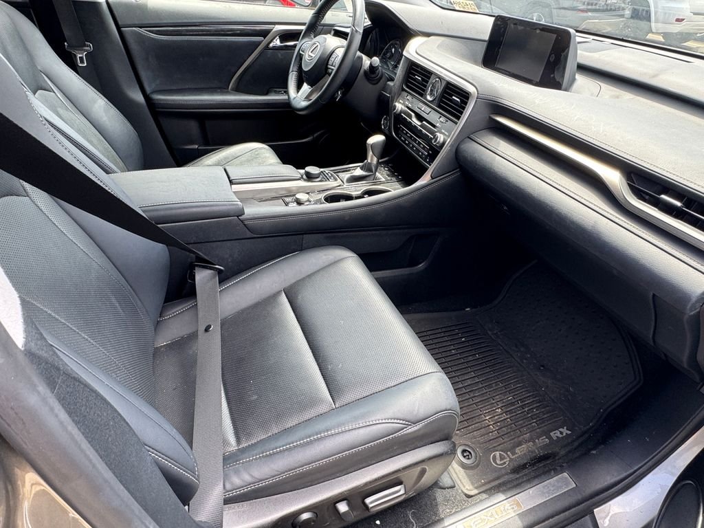 Used 2017  Lexus 350 image 16