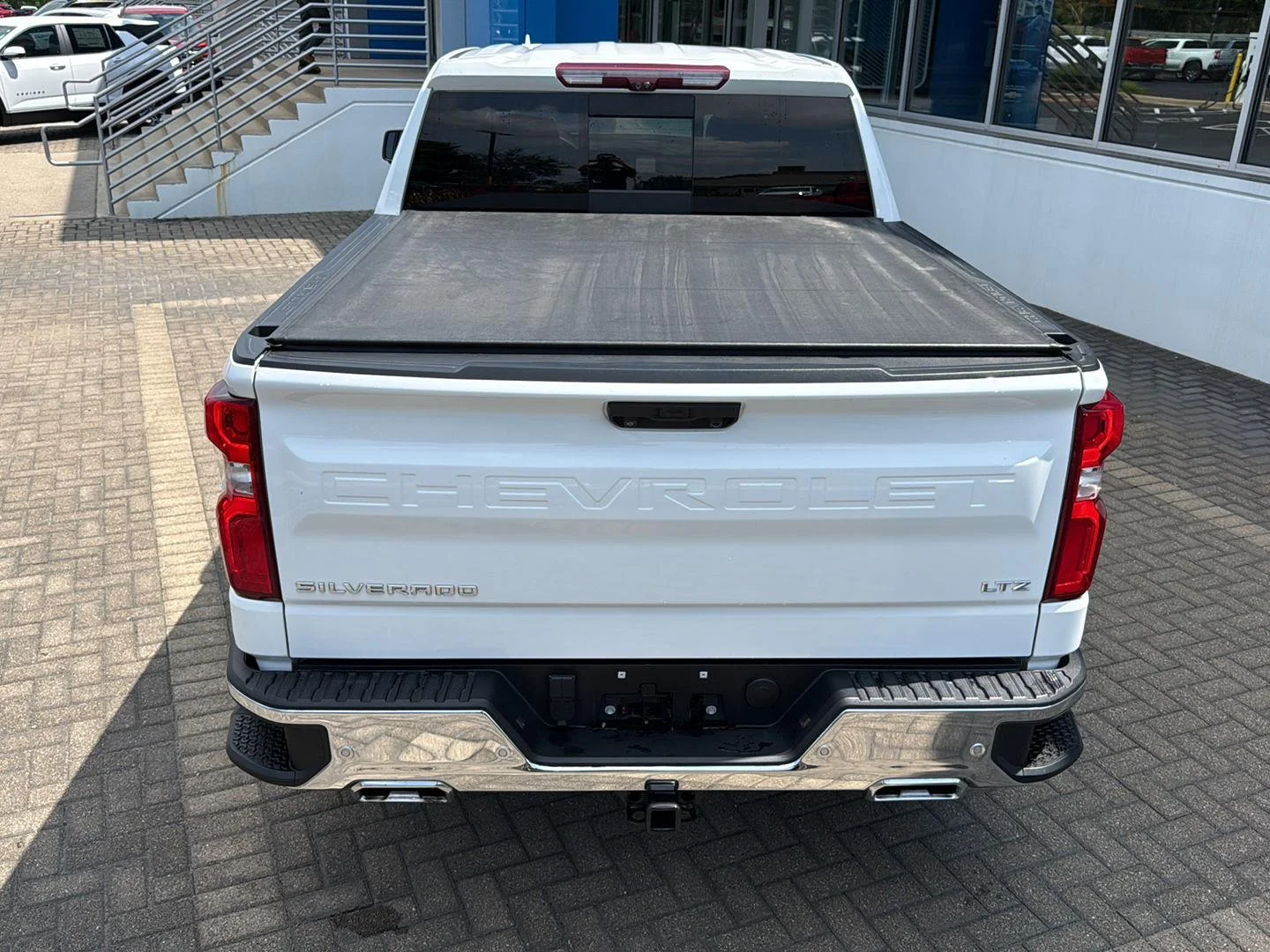 Used 2022 Summit White Chevrolet LTZ image 34