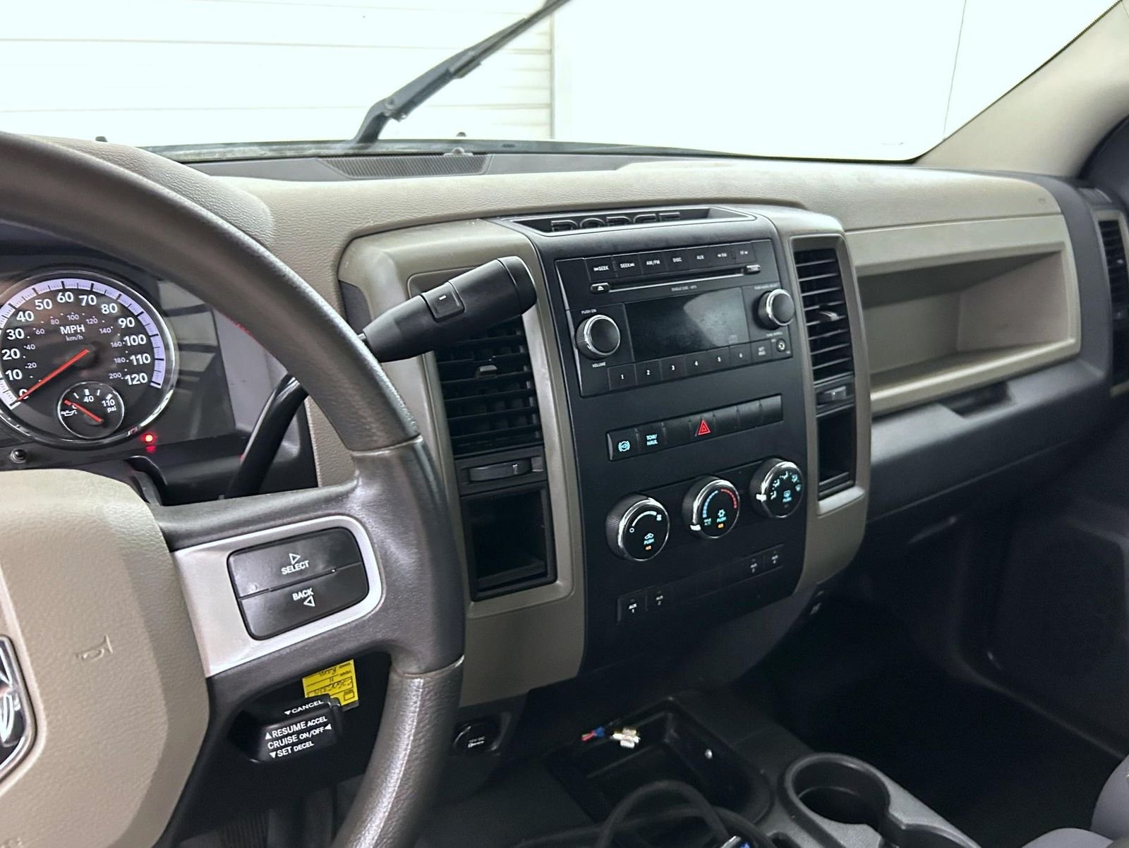 Used 2011 White Ram ST image 11