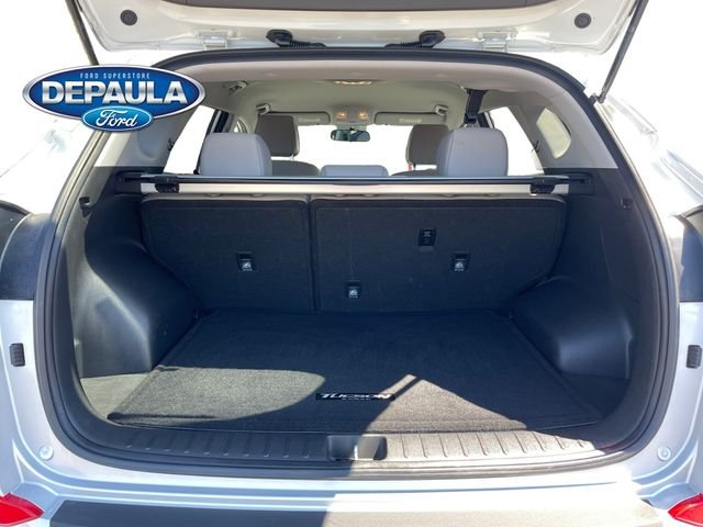 Certified Used 2018 Silver Hyundai SE image 6