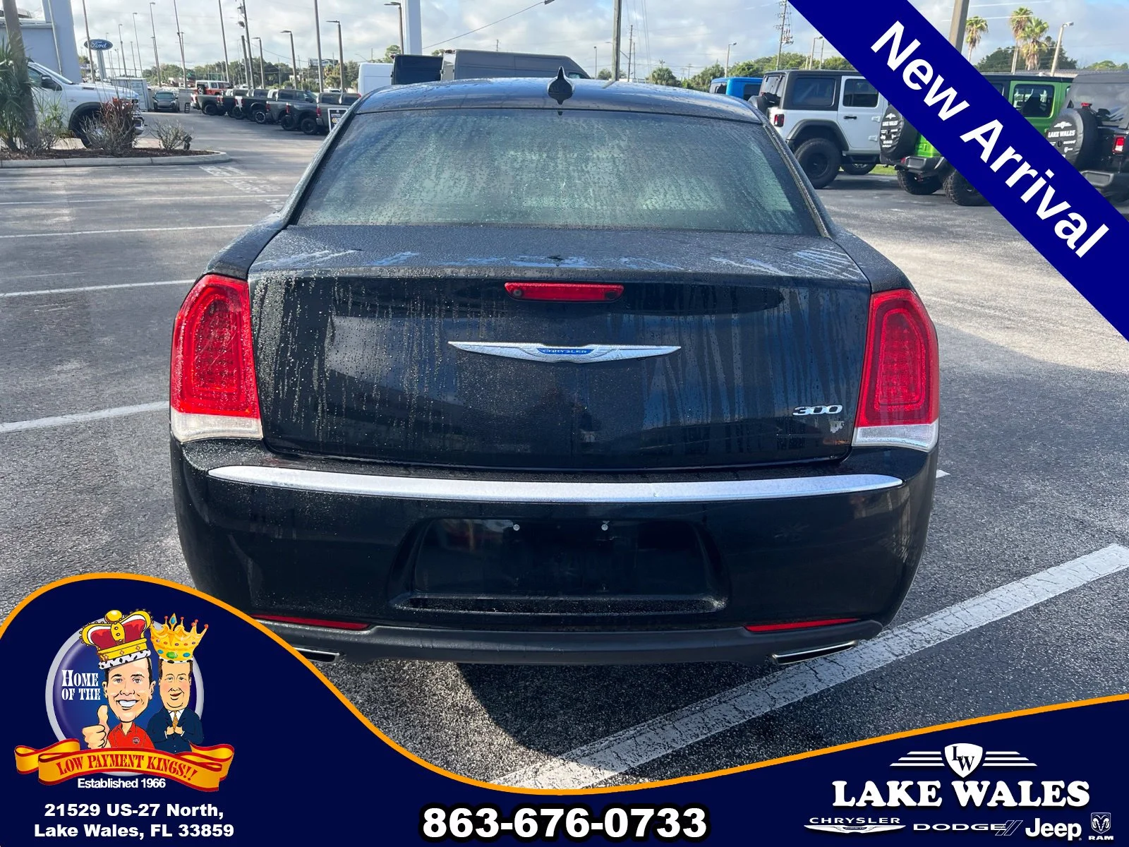 Used 2019 Black Chrysler Limited image 6