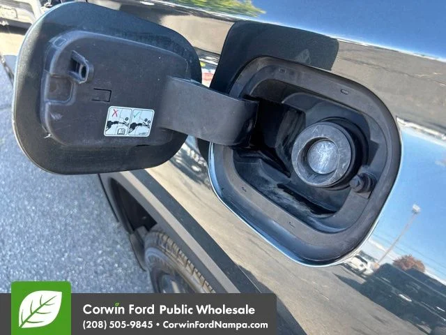 Used 2019 Gray Chevrolet RS image 10