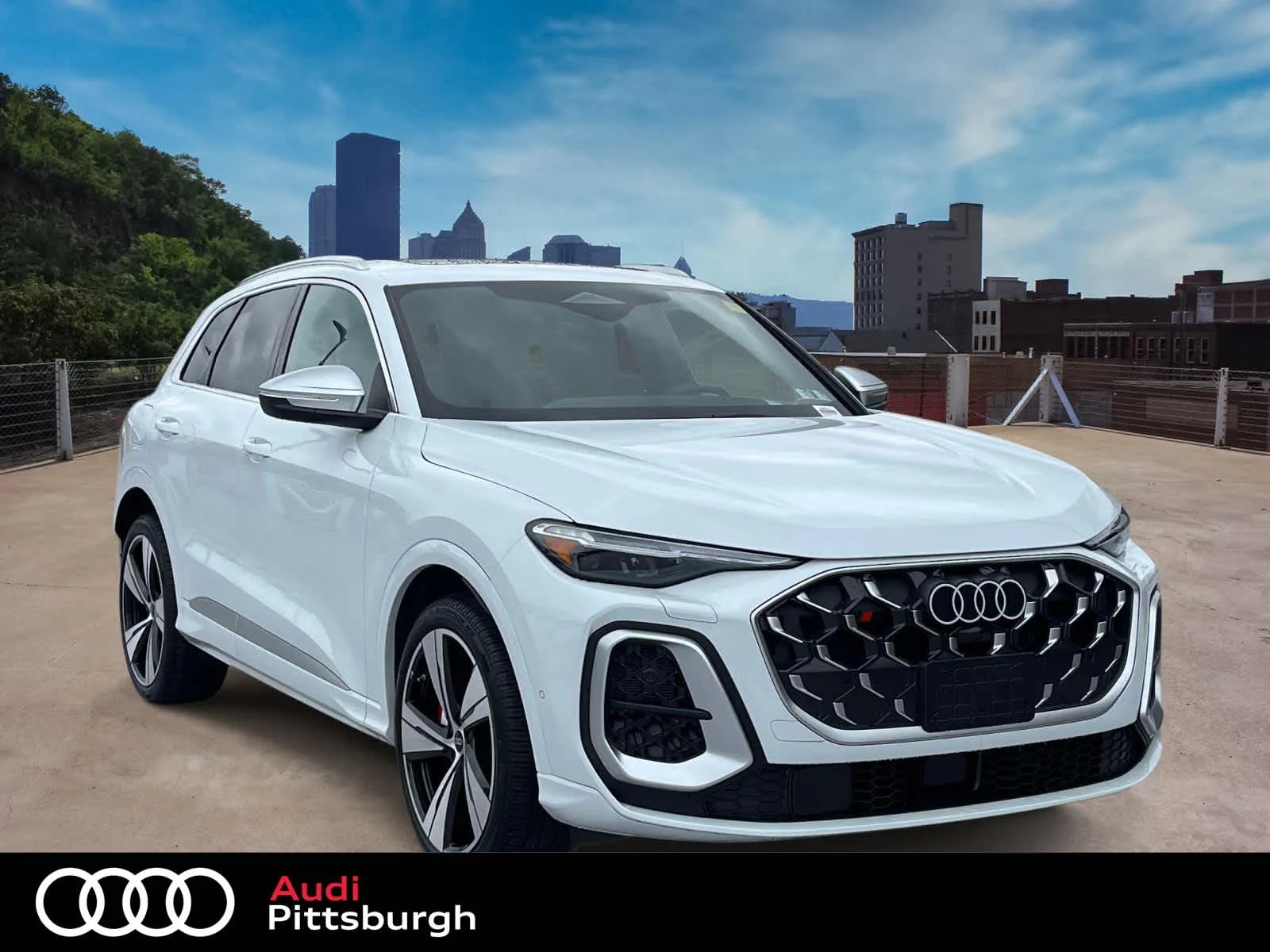 2025 Audi SQ5 Premium Plus's photo