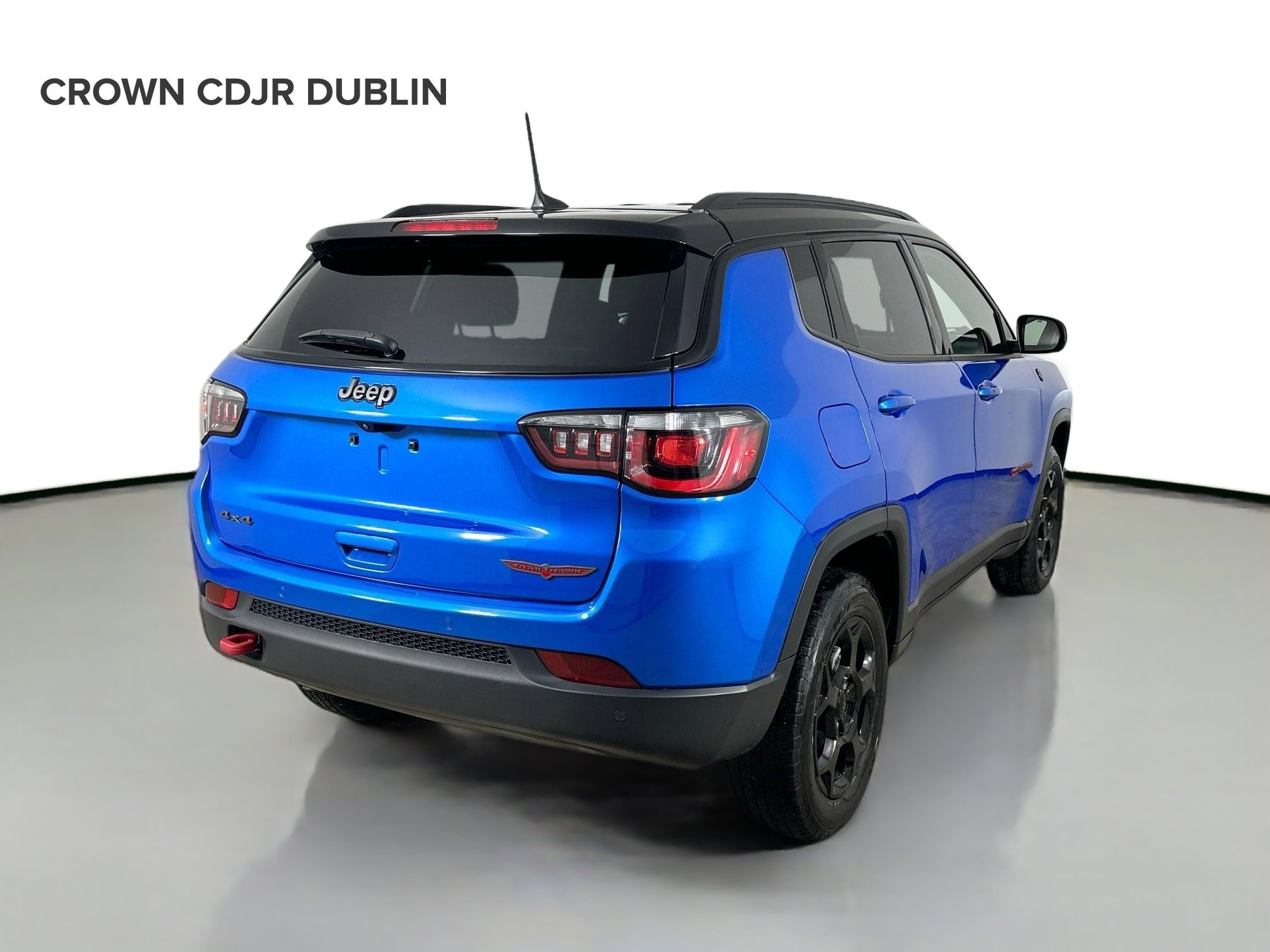 Used 2024 Hydro Blue Pearlcoat Jeep Trailhawk image 5