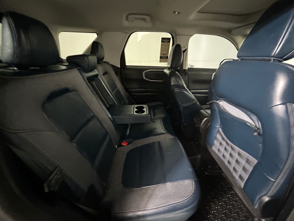 Used 2023  Ford Outer Banks image 17