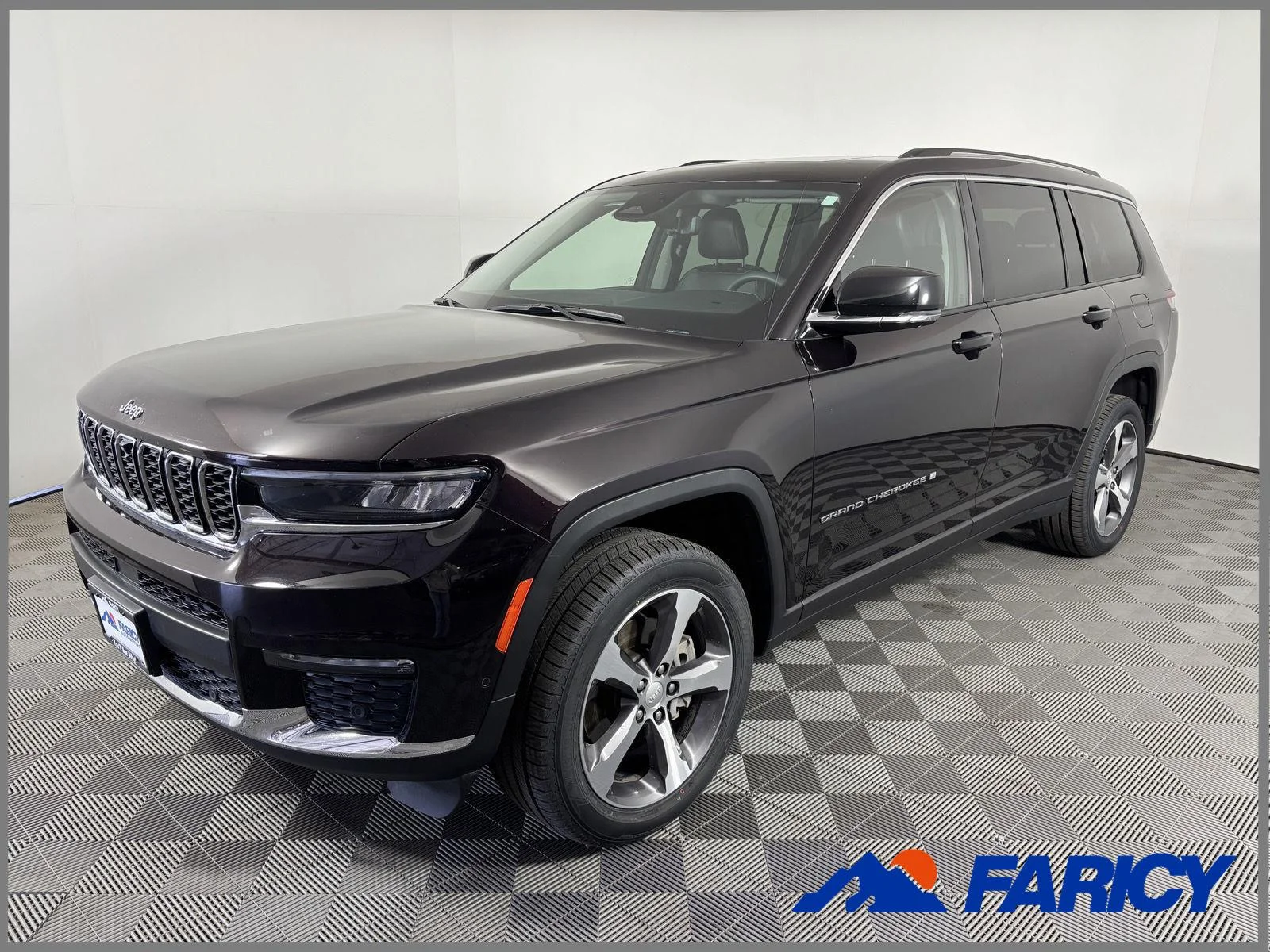 Used 2023 Ember Pearlcoat Jeep Limited image 1