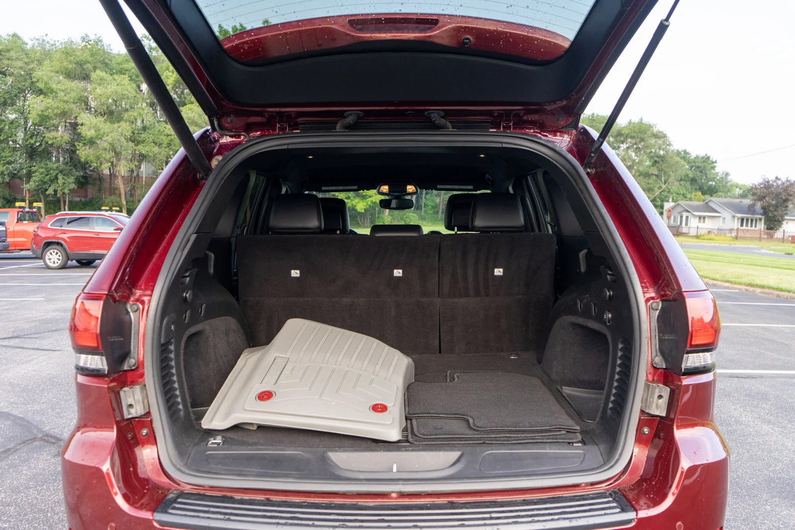 Used 2020 Velvet Red Pearlcoat Jeep Altitude image 9