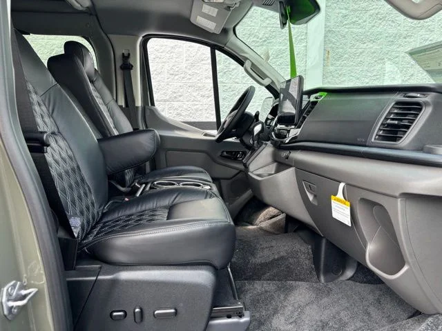 New 2026 Green Ford Explorer Limited SE image 21
