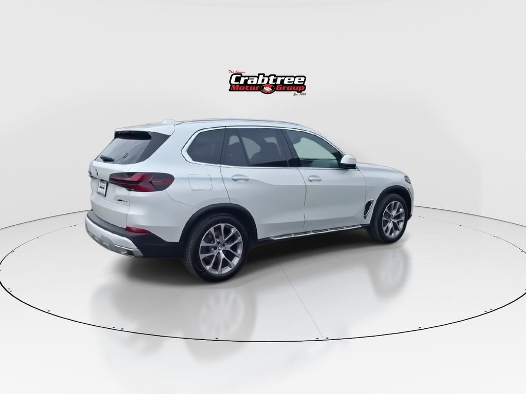 Used 2024 White BMW xDrive40i image 8