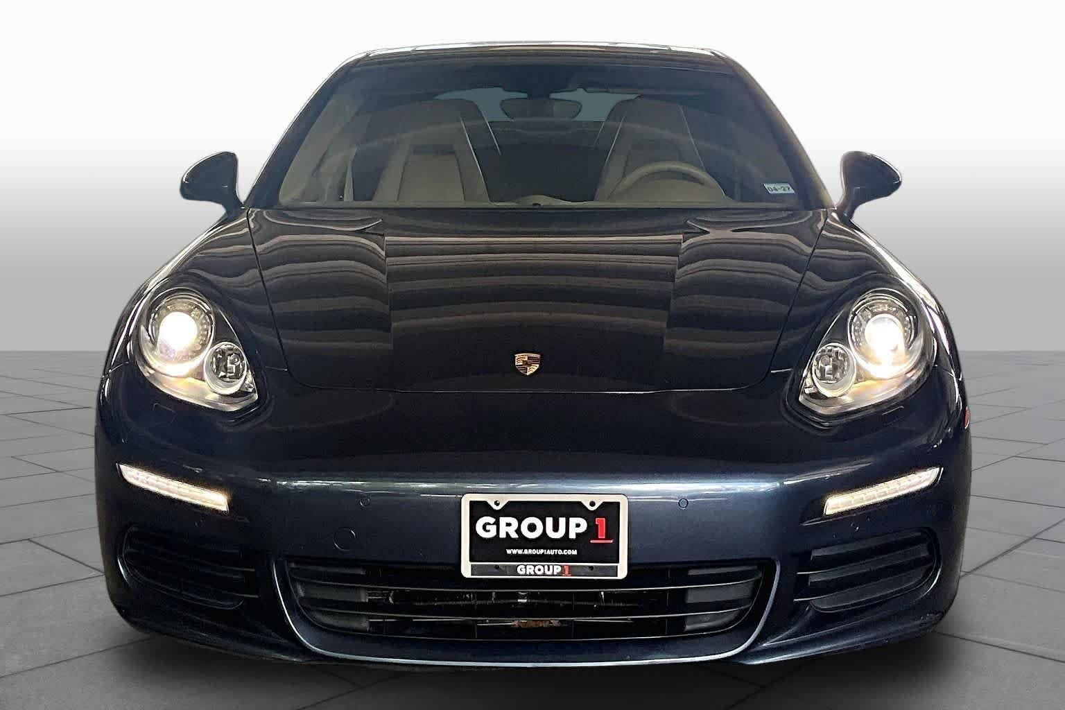 Used 2014 Yachting Blue Metallic Porsche  image 3