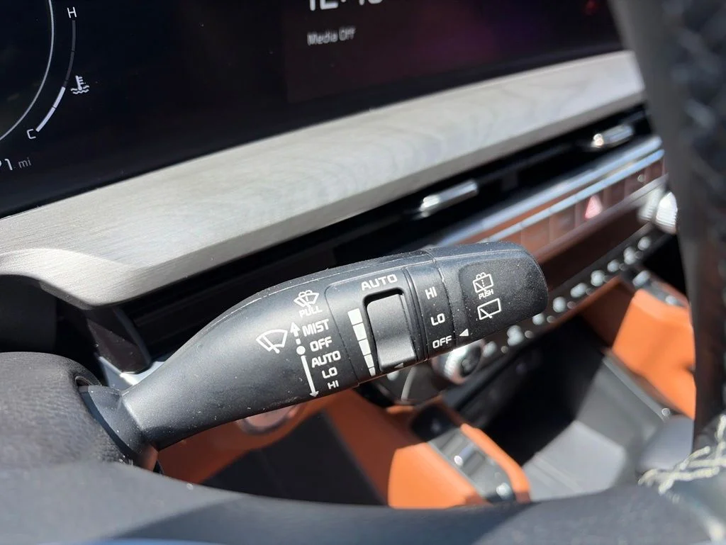 Used 2025 Black Kia SX-Prestige X-Line image 29