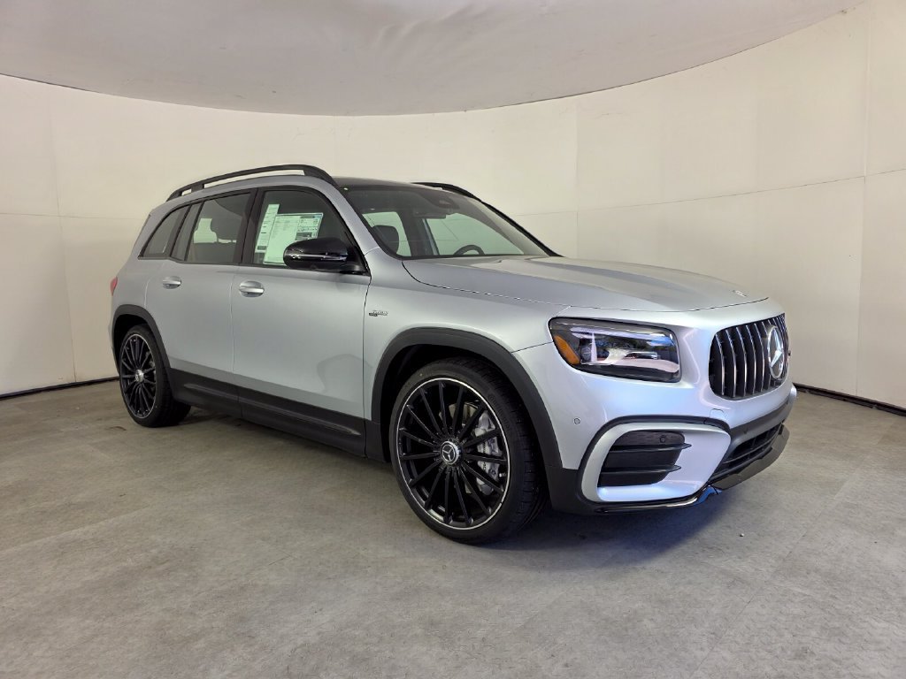 2026 Mercedes-Benz GLB AMG GLB 35 - Photo 20