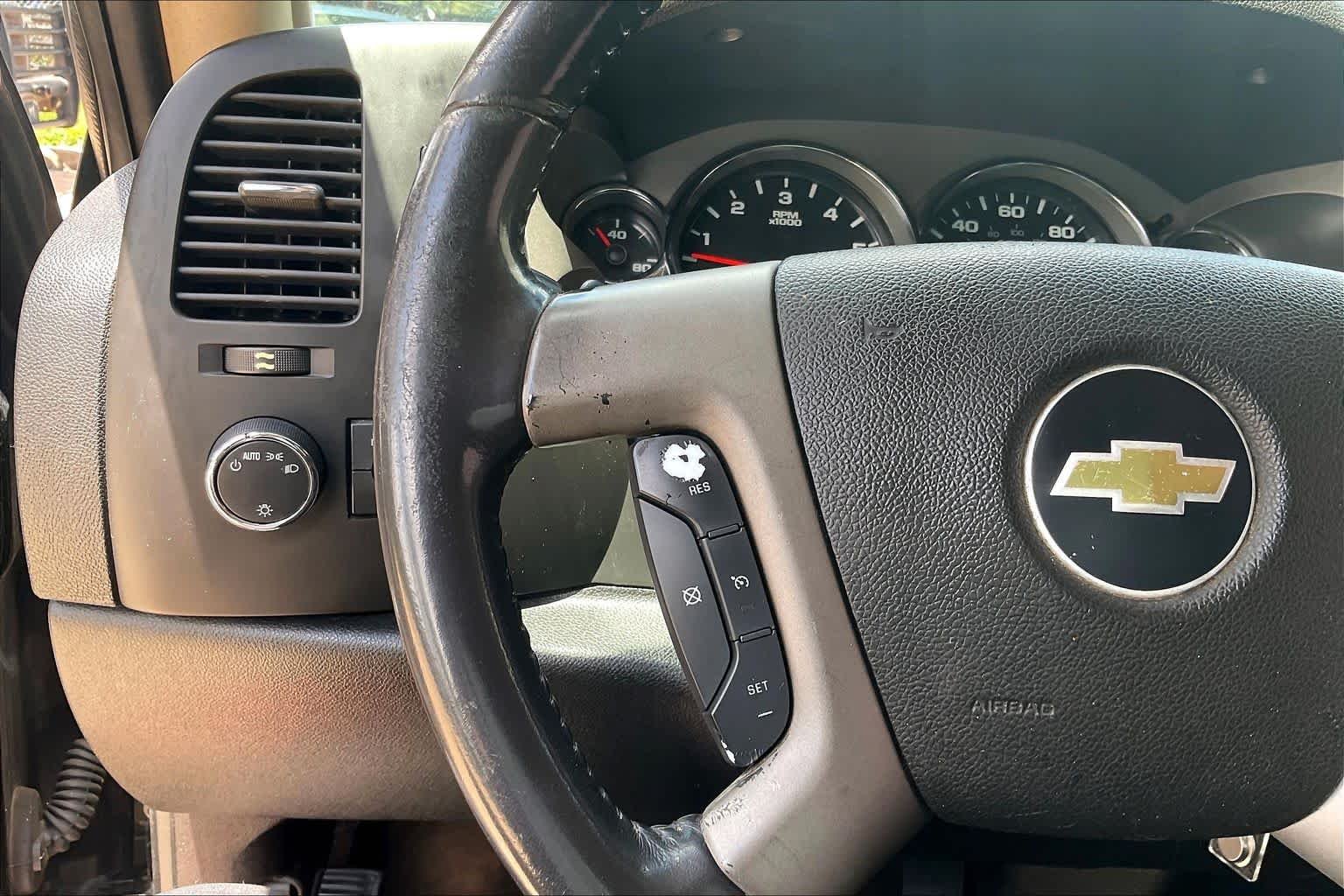 Used 2011 Black Chevrolet LT image 20