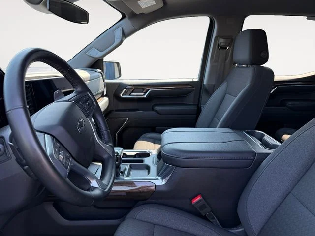 Used 2024 Ash Chevrolet LT Trail Boss image 9