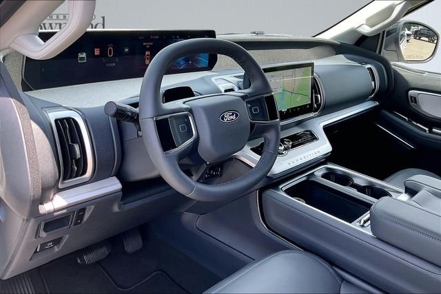 New 2027 Star White Metallic Tri-Coat Ford MAX Active image 6