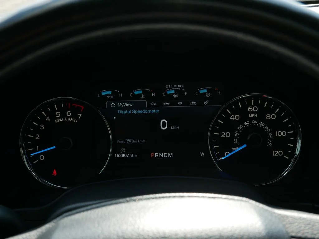 Used 2018 White Ford Platinum image 20