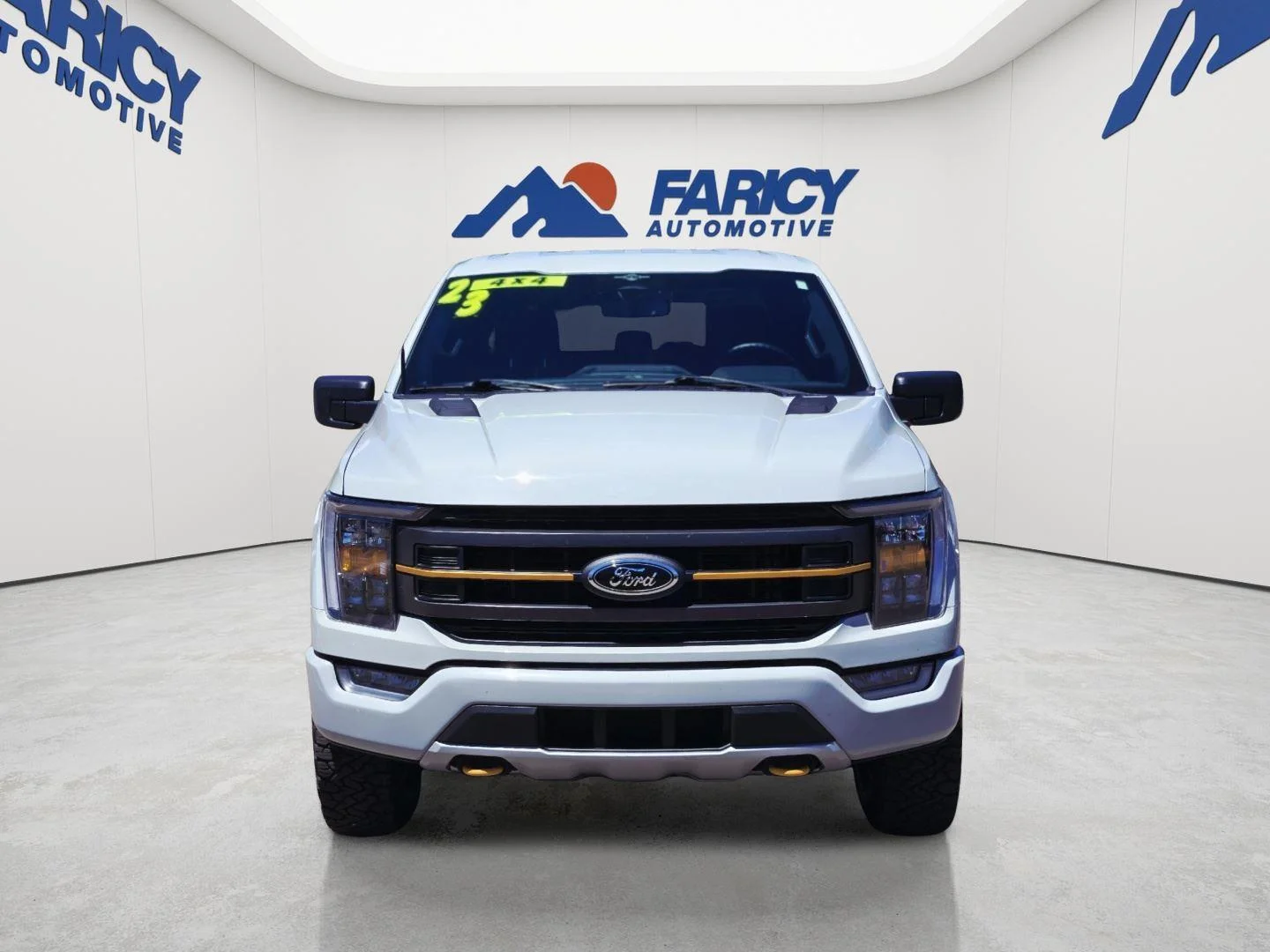 Used 2023 Avalanche Gray Ford Tremor image 2