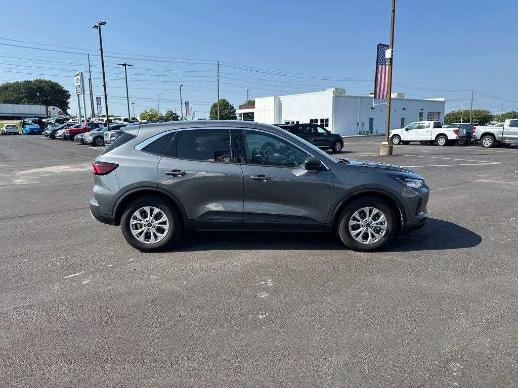 Used 2024 Gray Ford Active image 16