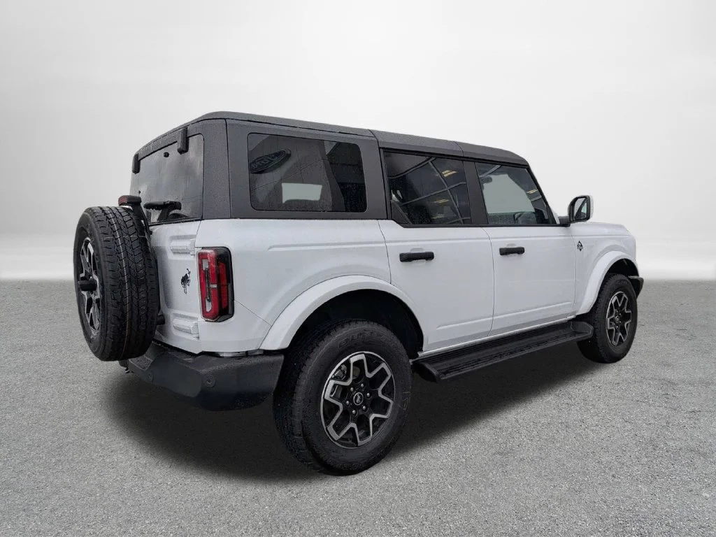 New 2026 Oxford White Ford Outer Banks® image 3