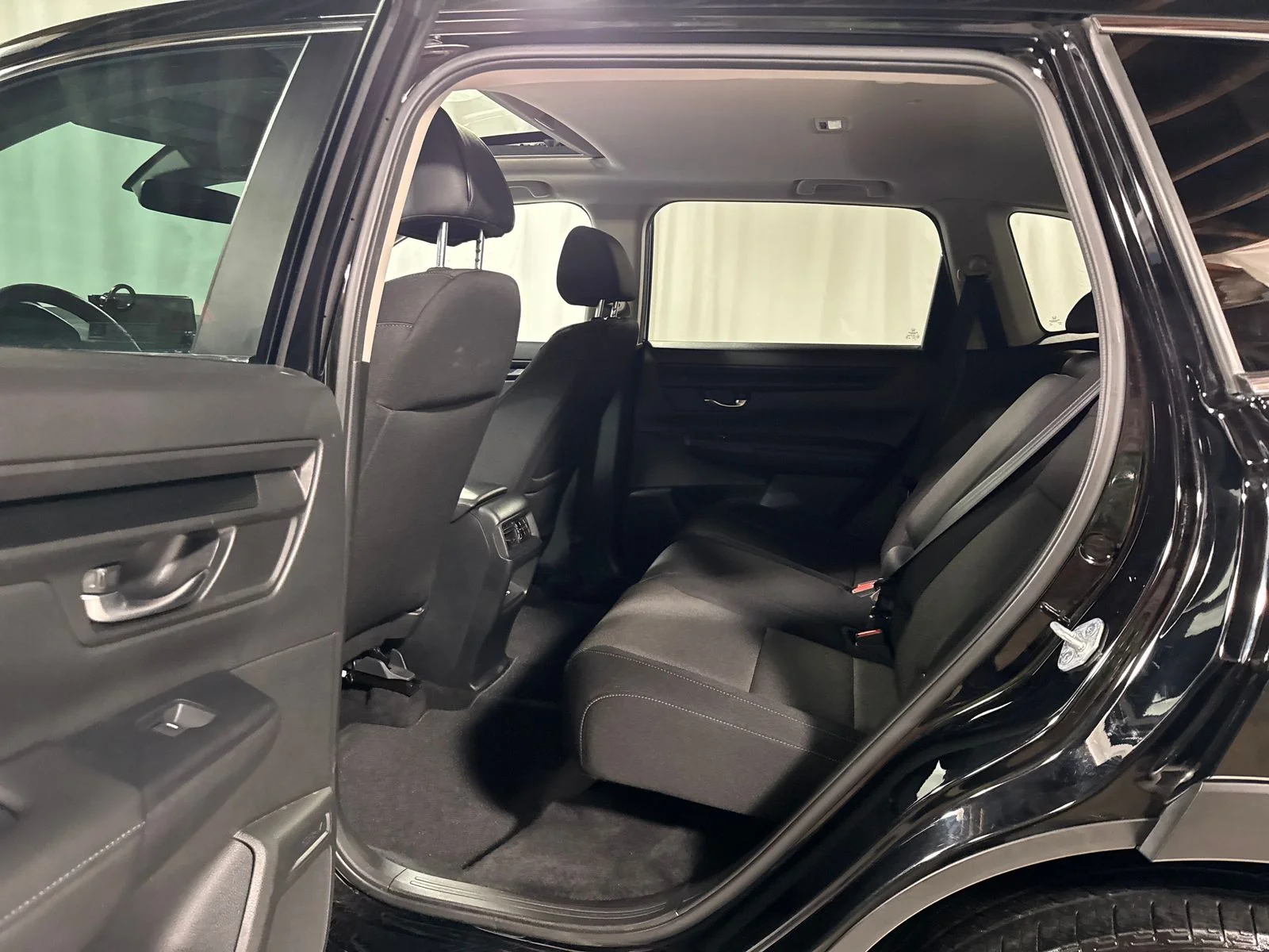 Used 2025 Crystal Black Pearl Honda EX image 5