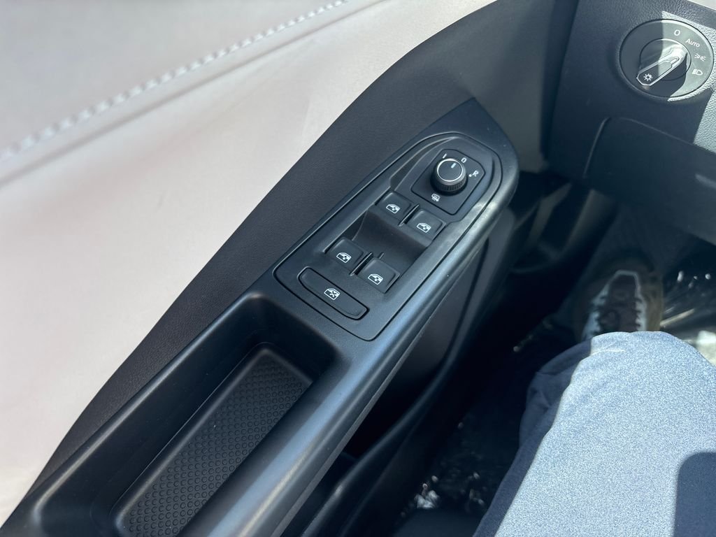 New 2026 Gray Volkswagen 1.5T SE image 10