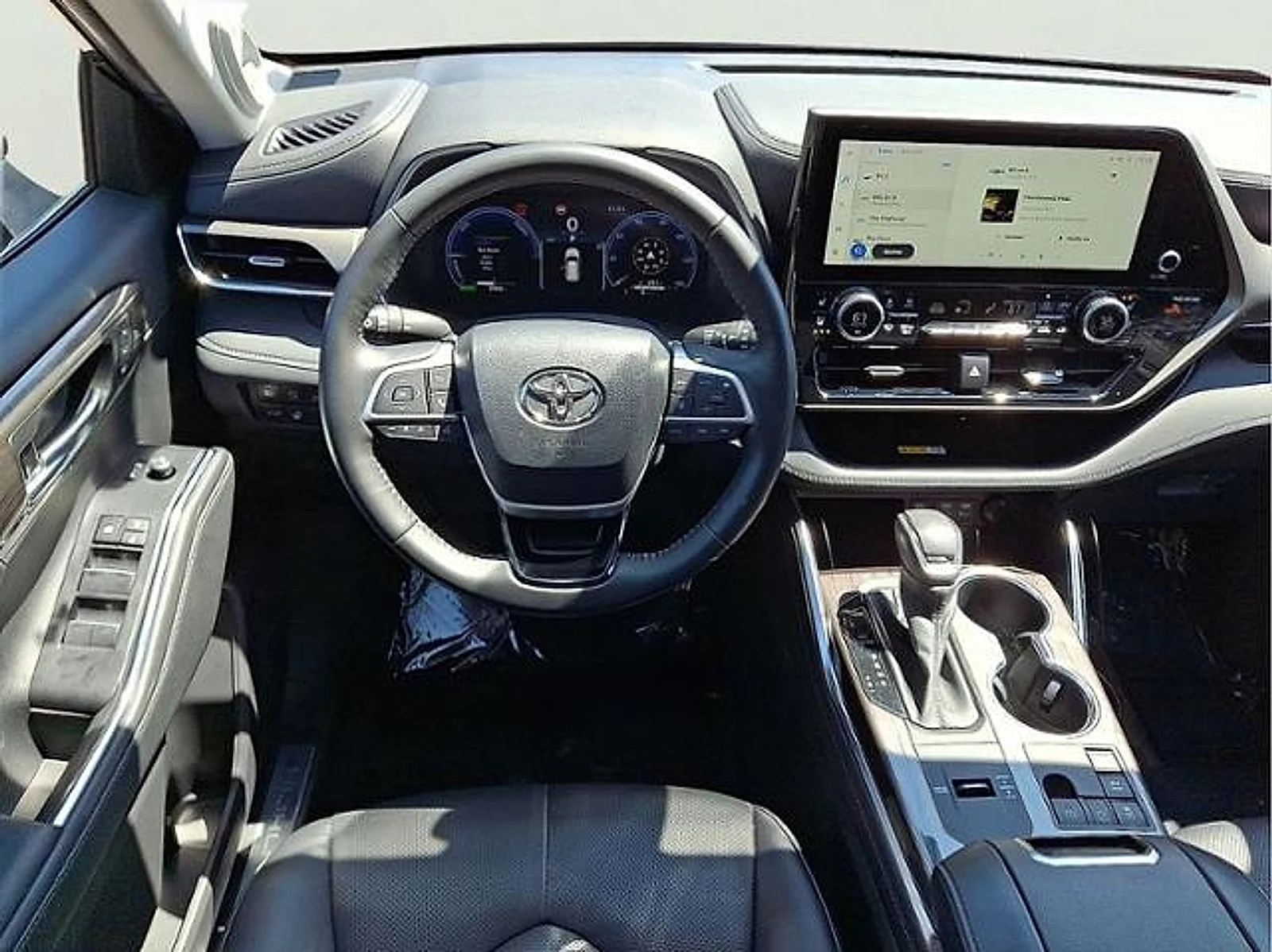 Used 2023 Midnight Black Metallic Toyota Hybrid Limited image 13