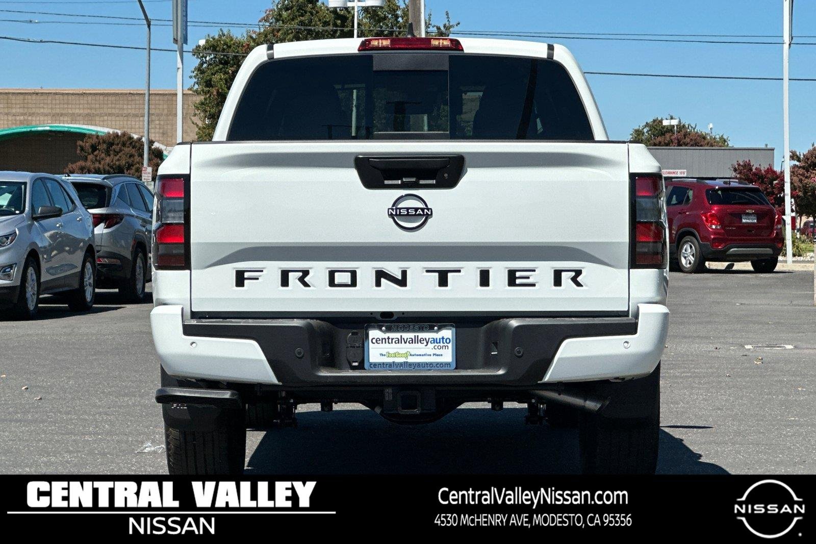 New 2026 Glacier White Nissan SV image 5