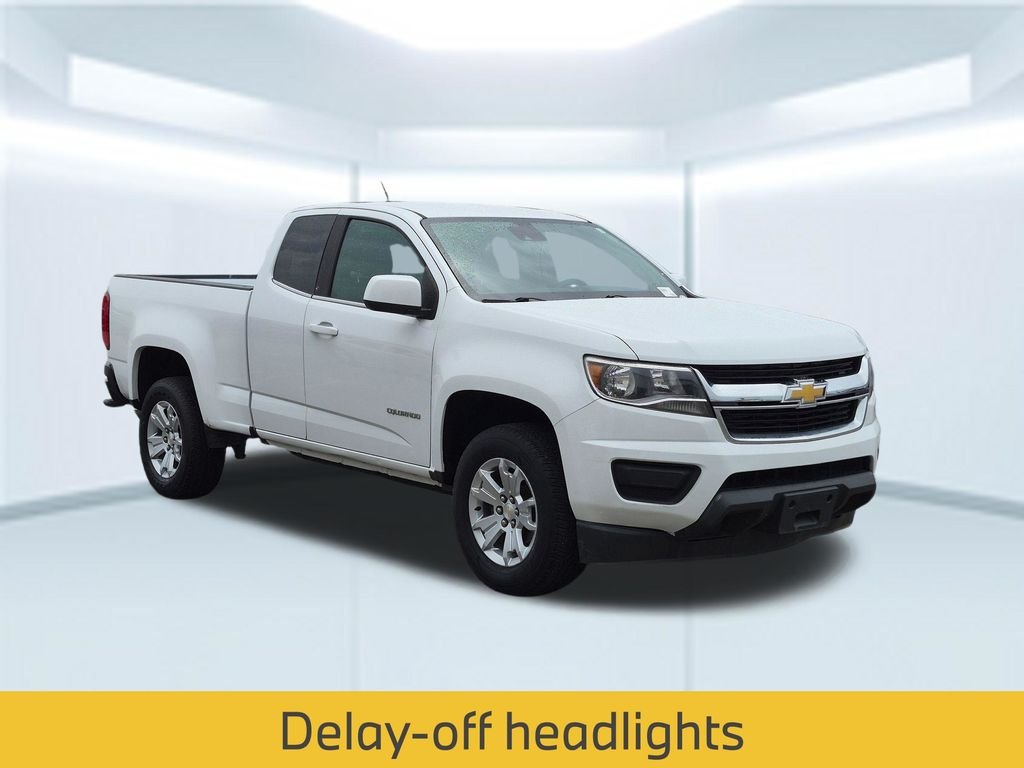 Used 2020 White Chevrolet LT image 9