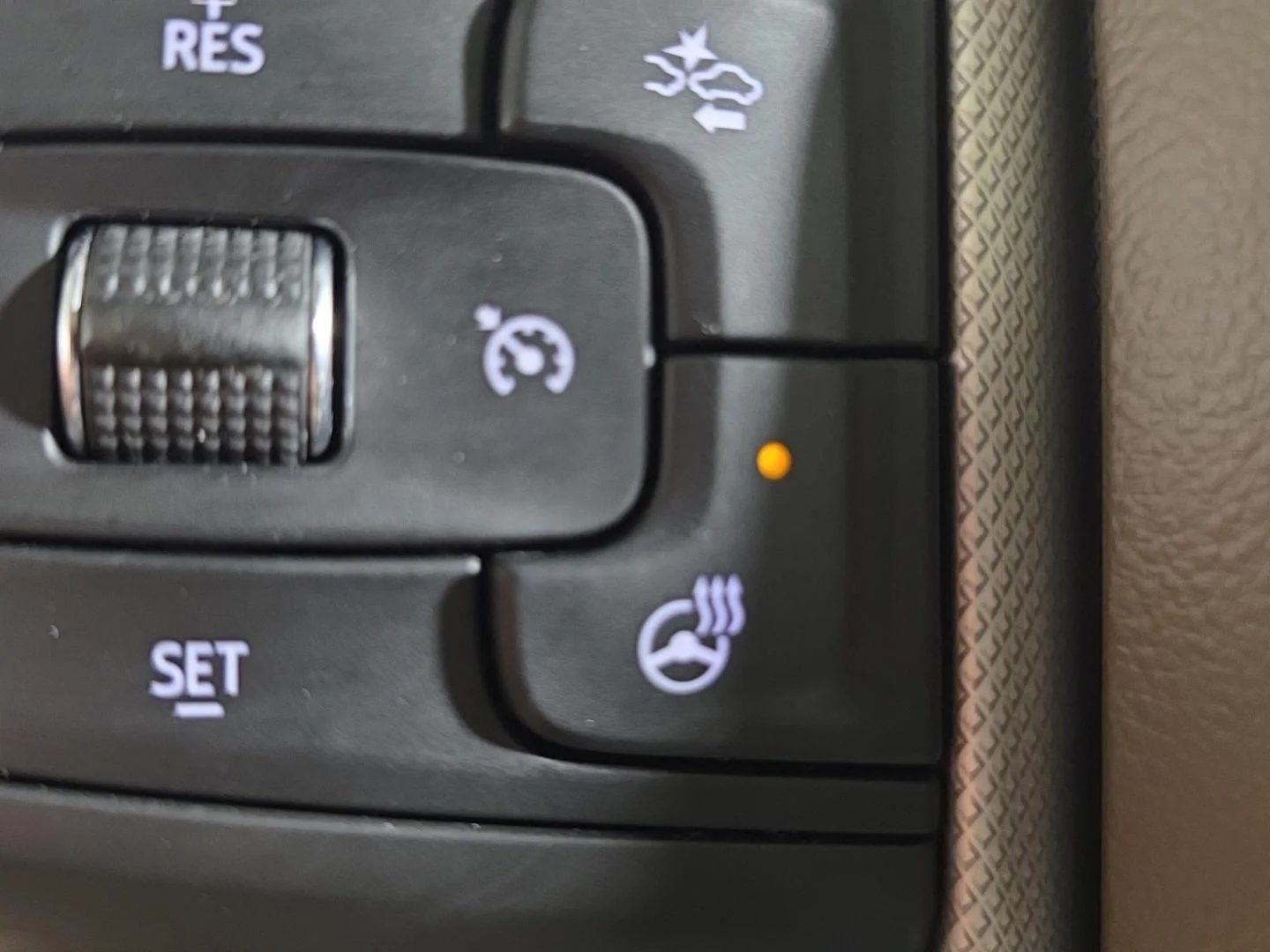 Used 2024 White Frost Tricoat GMC Denali image 17