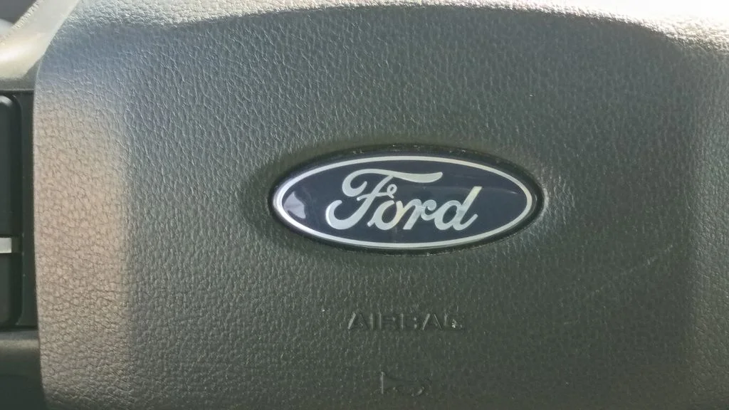 Used 2025 White Ford XLT image 25