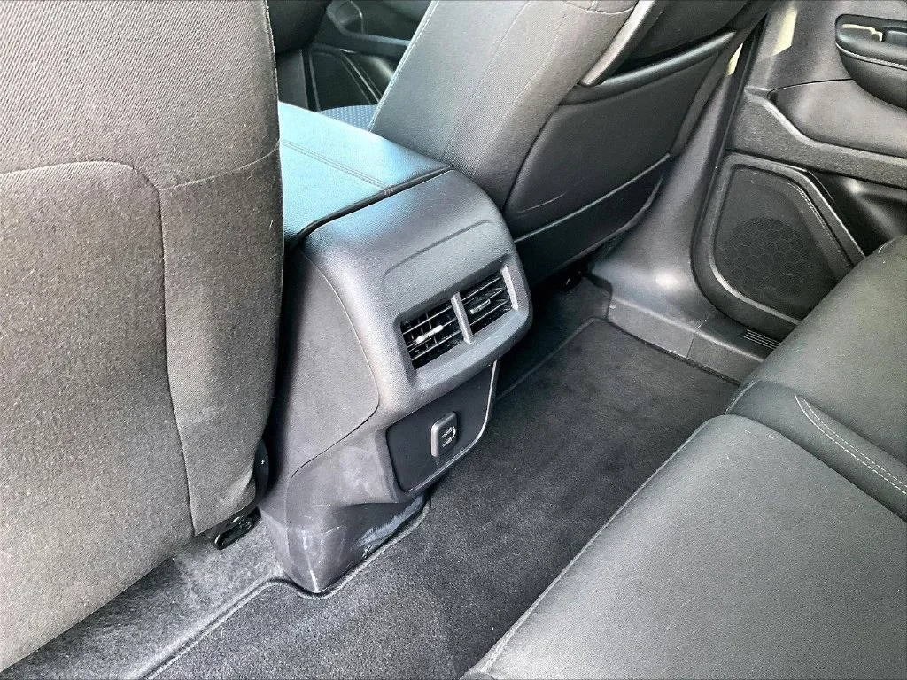 Used 2024 Black GMC SLE image 27