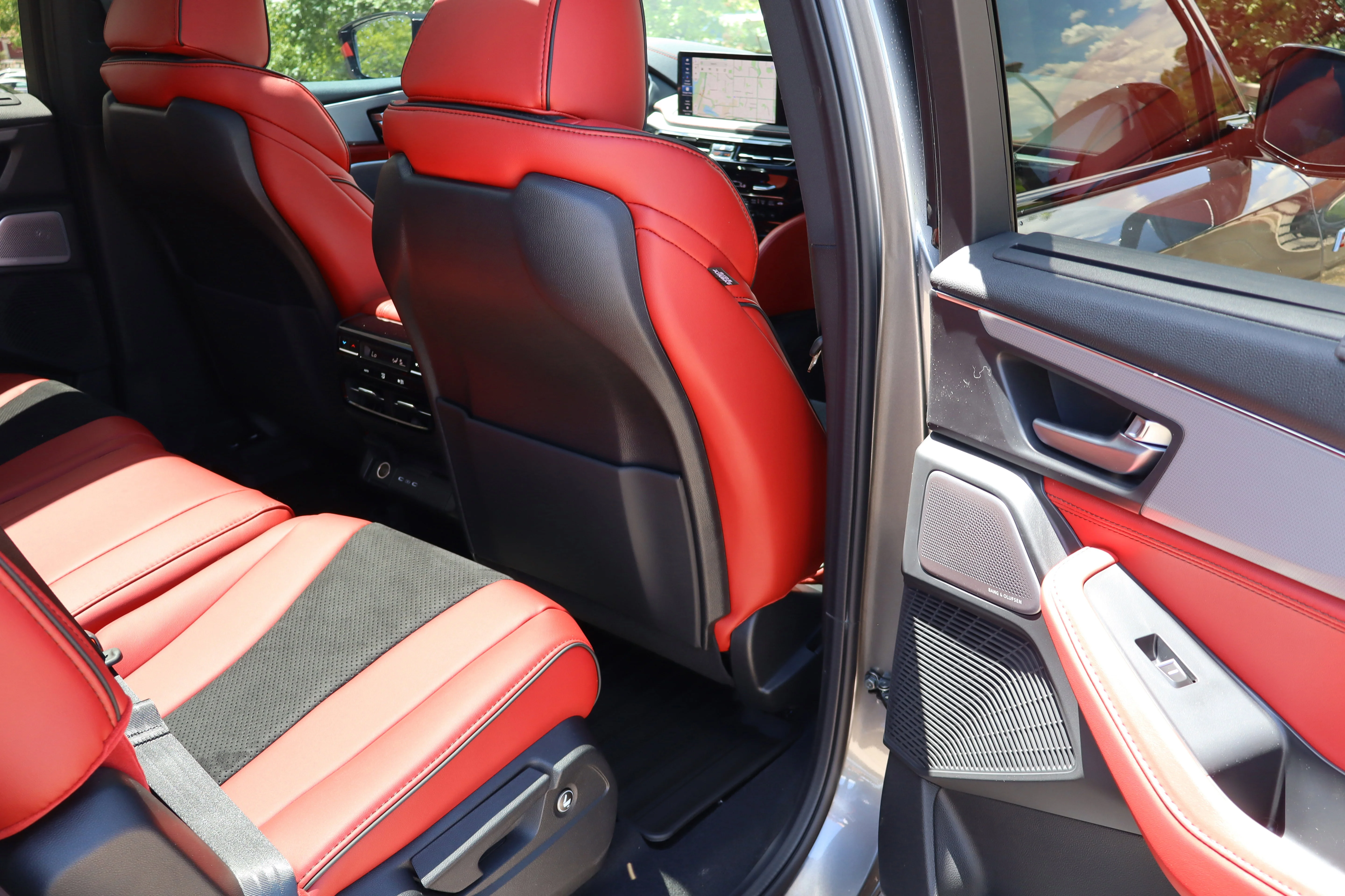 New 2026 Liquid Carbon Metallic Acura w/A-Spec Package image 31