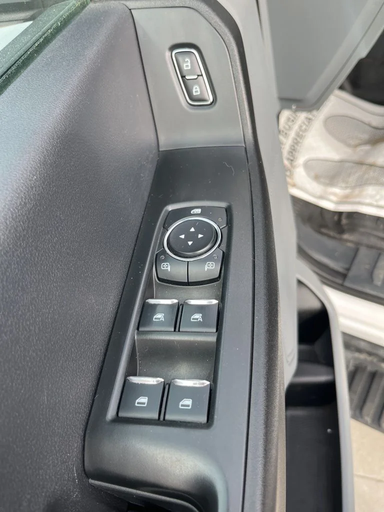 Used 2024 White Ford XL image 15
