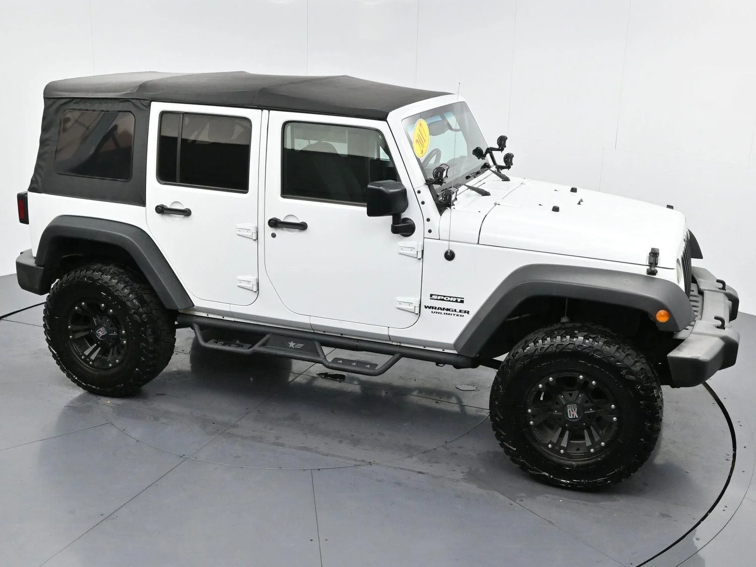 Used 2017 Bright White Clearcoat Jeep Sport image 34