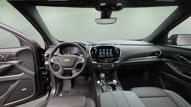 Used 2023 Black Chevrolet High Country image 16