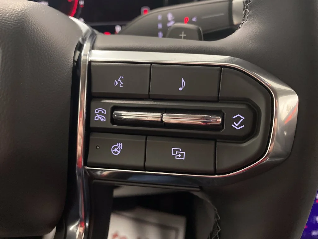 New 2027 Sterling Metallic GMC Denali image 22
